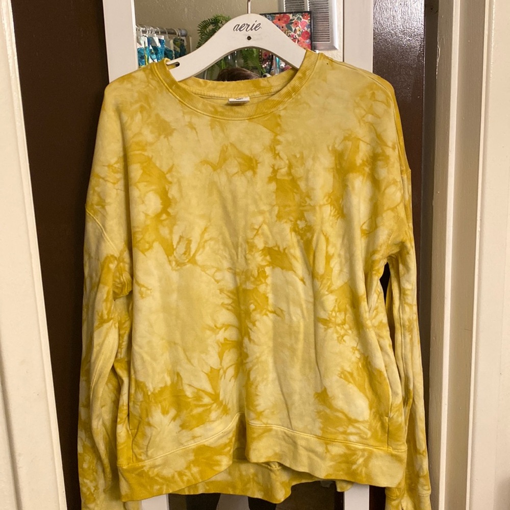 Yellow tie-dye tunic sweatshirt-size large
